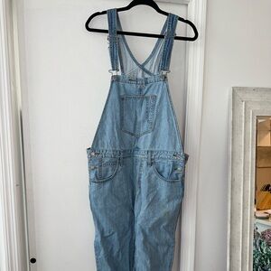 LEVI OVERALLS